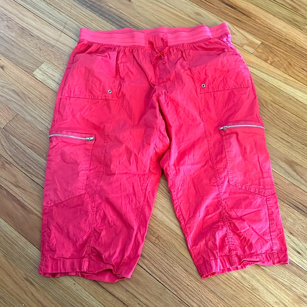 Women capri shorts